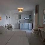 Ammos Naxos Exclusive & Apartahotel