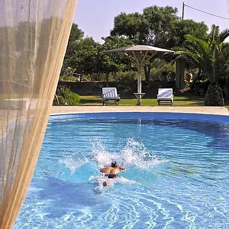 Ammos Naxos Exclusive & Apartahotel 4*