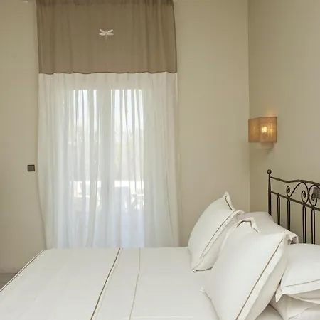 Ammos Naxos Exclusive & شقة فندقية